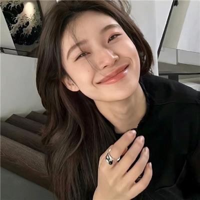 绝嗣帝王有崽啦！群臣欢呼雀跃